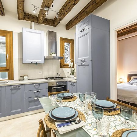 Ca Rezzonico Apartment R&R Benátky Exteriér fotografie